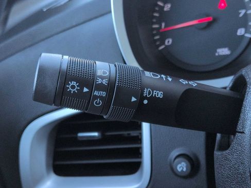 Used 2016 Chevrolet Equinox LTZ w/ Enhanced Convenience Package image 29