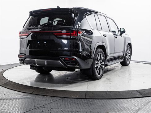 New 2026 Lexus LX 700h Luxury image 13