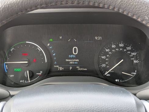 Used 2026 Toyota Sienna XLE FWD image 21