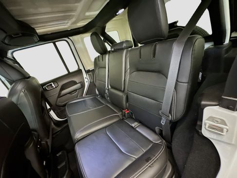 Used 2023 Jeep Wrangler Sahara w/ Cold Weather Group image 29