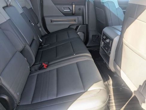 Used 2024 GMC Hummer EV 3X image 36