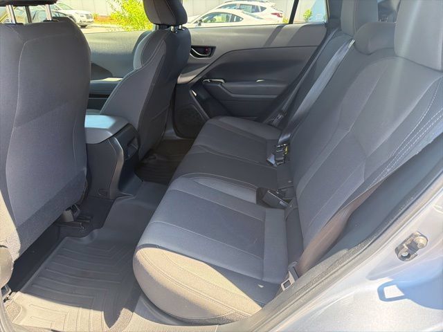 Used 2024 Subaru Crosstrek 2.0i AWD/4WD image 20