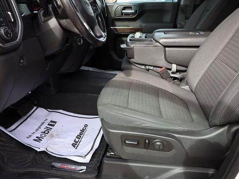 Used 2020 Chevrolet Silverado 1500 RST image 11