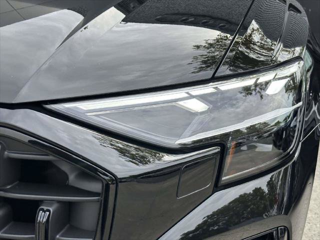 Used 2026 Audi Q8 Premium w/ Convenience Plus Package AWD/4WD image 8