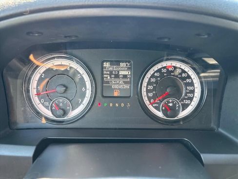 Used 2023 RAM 1500 Classic SLT AWD/4WD image 28