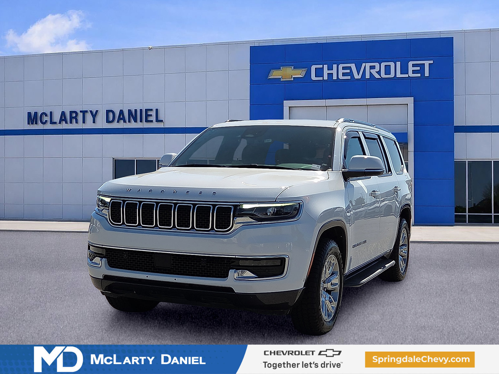 Used 2022 Jeep Wagoneer Series I AWD/4WD image 2