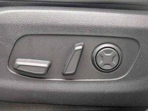 Used 2022 Kia Carnival SX FWD image 28