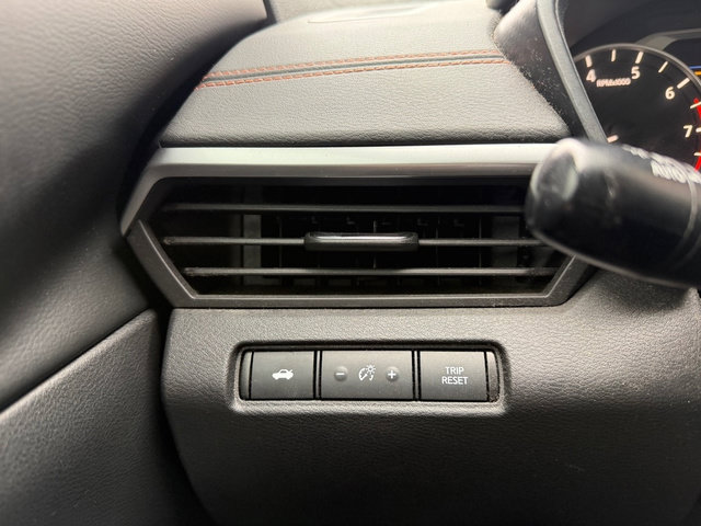 Used 2022 Nissan Altima 2.5 SR FWD image 15