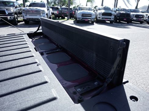 Used 2022 Chevrolet Silverado 1500 RST w/ Convenience Package II image 9