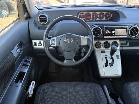 Used 2010 Scion xB image 39
