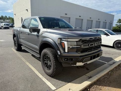 Used 2025 Ford F150 Raptor AWD/4WD image 3