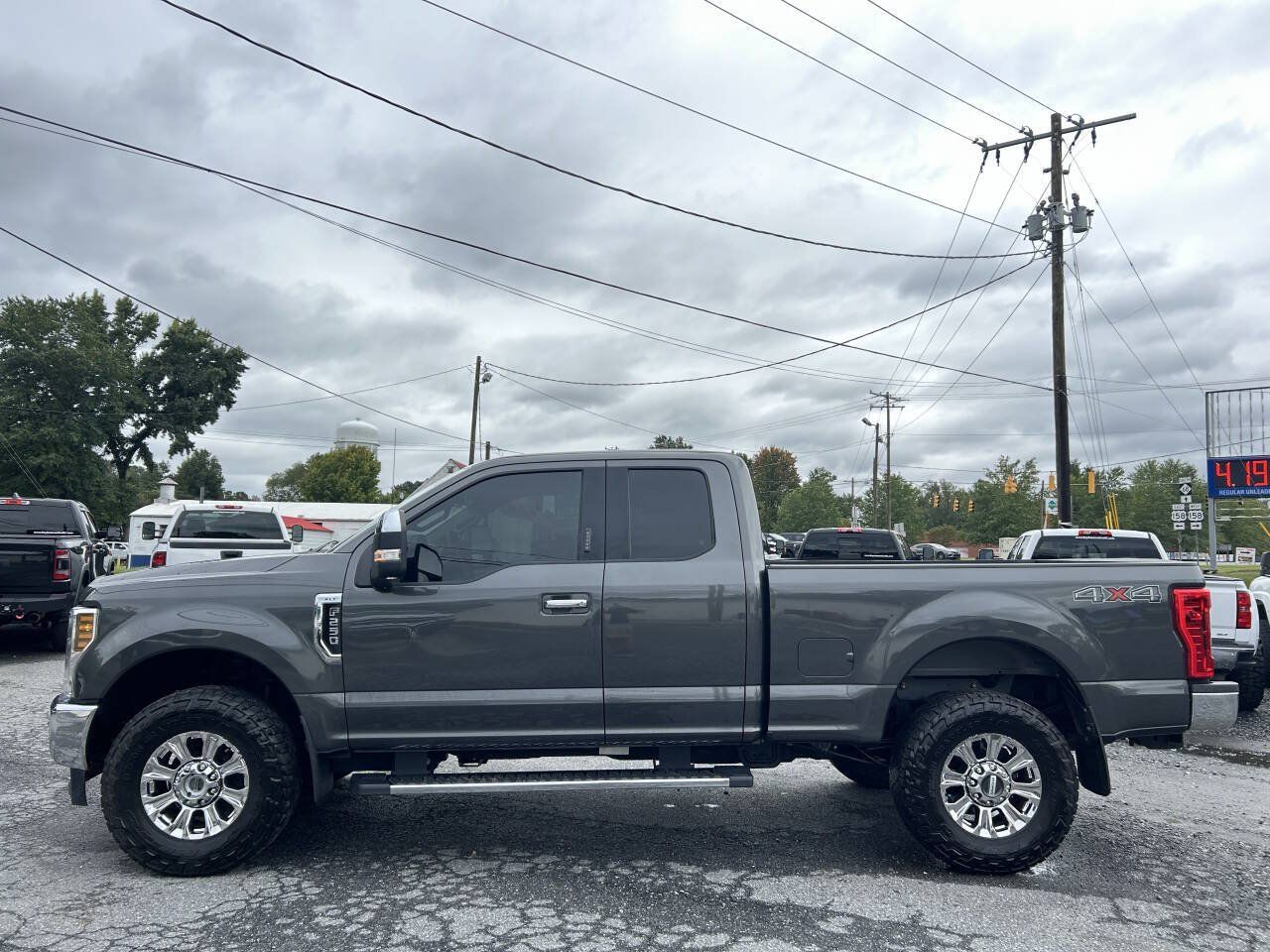 Used 2018 Ford F250 XLT w/ XLT Premium Package AWD/4WD image 9