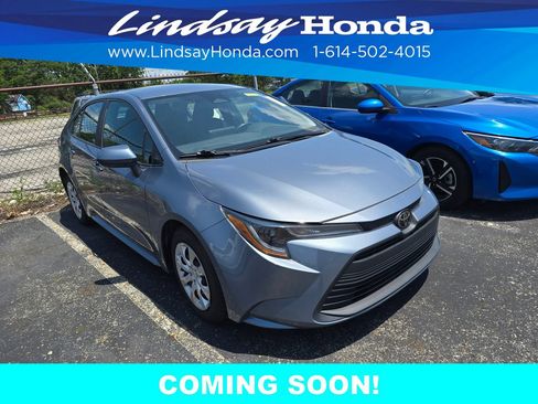 Used 2024 Toyota Corolla LE FWD image 2