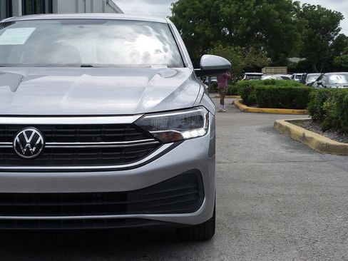 Used 2022 Volkswagen Jetta S FWD image 11