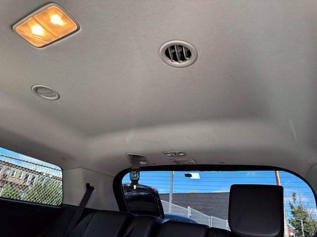 Used 2022 Kia Carnival LX FWD image 28