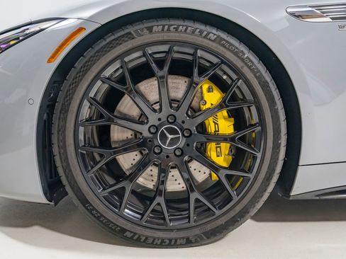 Used 2022 Mercedes-Benz SL 63 AMG 4MATIC image 22