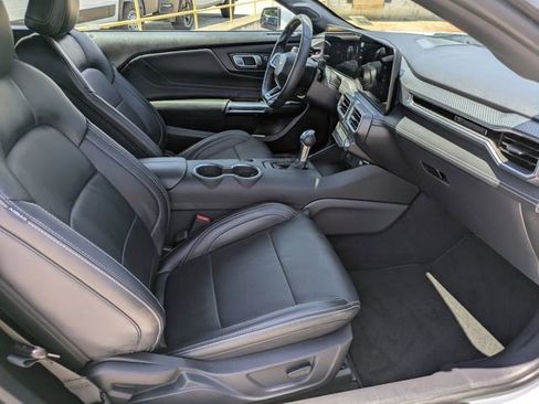 Used 2025 Ford Mustang Premium RWD image 12