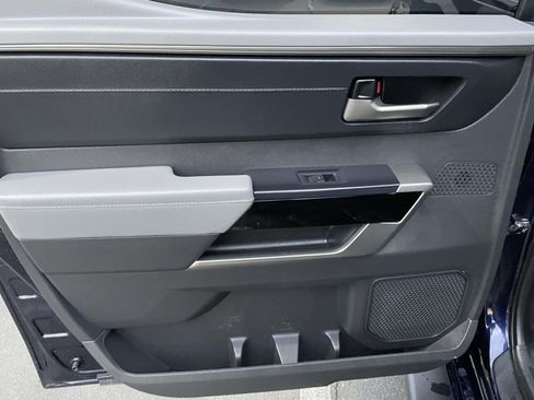 Used 2025 Toyota Tundra Limited image 16