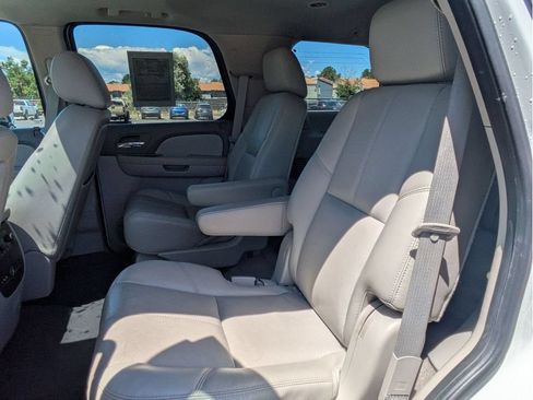 Used 2011 Chevrolet Tahoe LT w/ Luxury Package AWD/4WD image 18