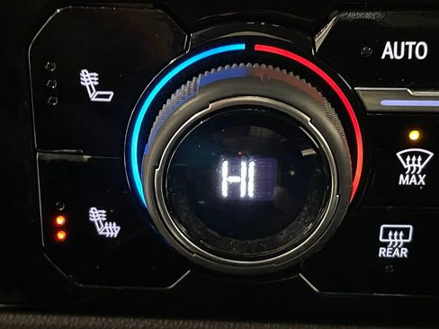 Used 2023 Chevrolet Silverado 1500 LT Trail Boss w/ LPO, Dark Essentials Package image 29