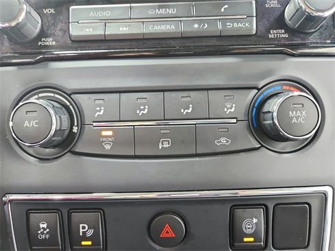 Used 2024 Nissan Titan SV w/ Accessory Utility Package image 29