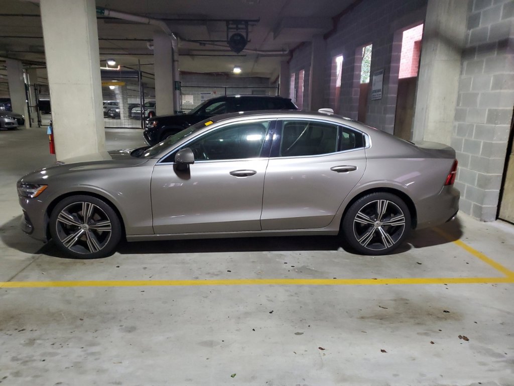 Used 2020 Volvo S60 T5 Inscription w/ Advanced Package FWD image 3