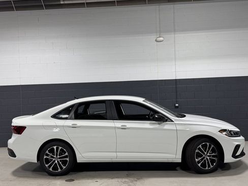 New 2025 Volkswagen Jetta Sport image 39