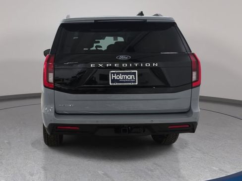 Used 2026 Ford Expedition Active AWD/4WD image 7