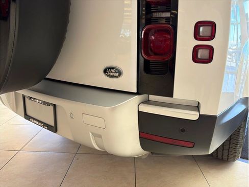 Used 2023 Land Rover Defender 130 SE AWD/4WD image 48