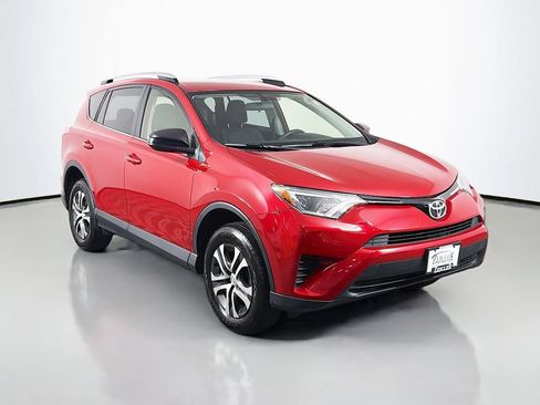 Used 2016 Toyota RAV4 LE AWD/4WD image 1