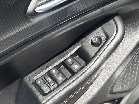 Used 2023 Jeep Grand Cherokee Altitude AWD/4WD image 18