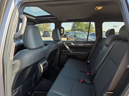 Used 2021 Lexus GX 460 Premium w/ Premium Package AWD/4WD image 13