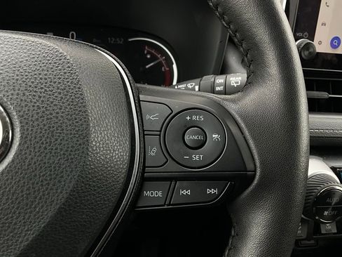 Used 2025 Toyota RAV4 XLE image 35