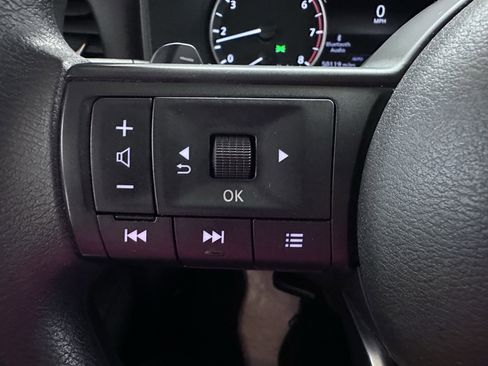 Used 2024 Nissan Rogue SV AWD/4WD image 58