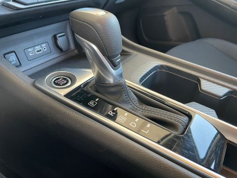 Used 2024 Nissan Sentra SV image 41