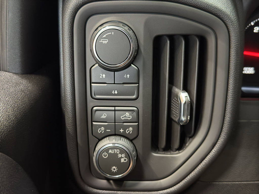 New 2026 Chevrolet Silverado 2500 Custom w/ Custom Value Package AWD/4WD image 31