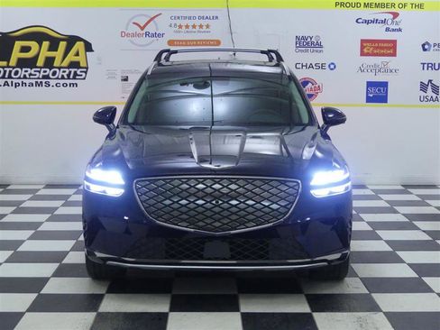 Used 2024 Genesis Electrified GV70 Advanced image 2