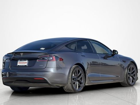 Used 2021 Tesla Model S Plaid image 5