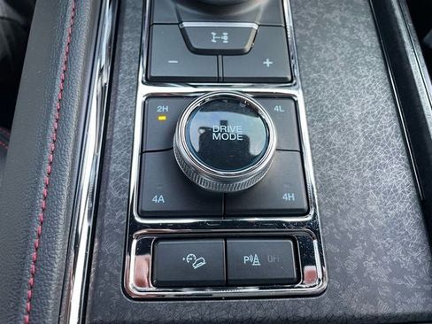 Used 2024 Ford Expedition Max Limited image 23