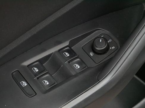 Used 2019 Volkswagen Jetta R-Line w/ R-Line Cold Weather Package FWD image 19