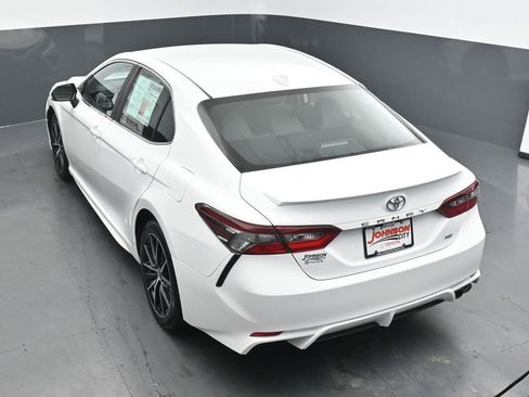 Used 2023 Toyota Camry SE FWD image 29