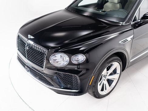 Certified 2024 Bentley Bentayga Extended Wheelbase image 49
