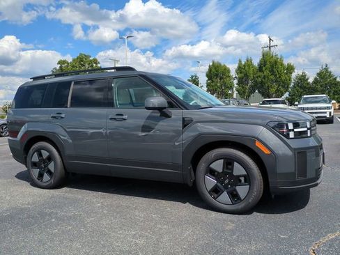 New 2026 Hyundai Santa Fe SEL image 2