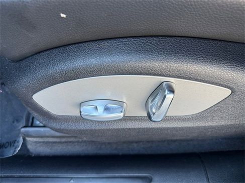 Used 2021 Porsche Macan image 12