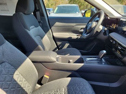 New 2026 Nissan Kicks SV image 31