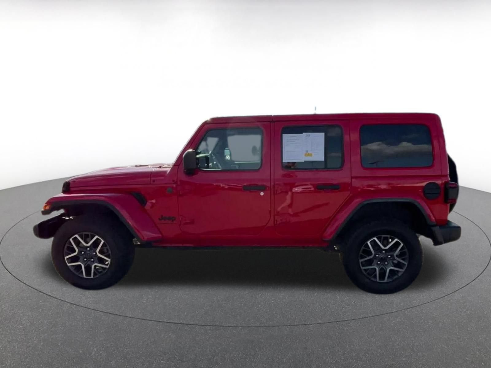 Used 2025 Jeep Wrangler Unlimited Sahara AWD/4WD image 8