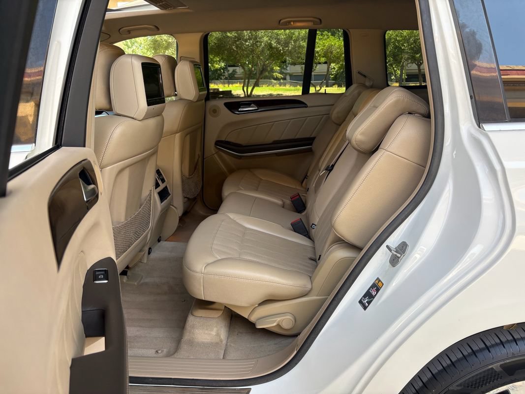 Used 2014 Mercedes-Benz GL 450 4MATIC image 17