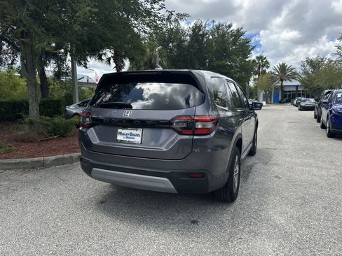 Used 2024 Honda Pilot EX-L image 6