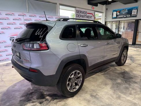 Used 2020 Jeep Cherokee Trailhawk AWD/4WD image 8