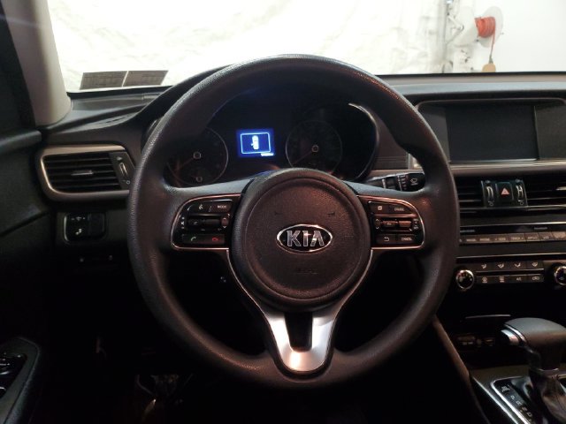 Used 2018 Kia Optima LX FWD image 16